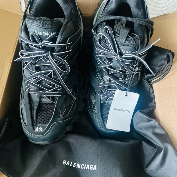 Balenciaga Track Led Black - Picture 2 of 3